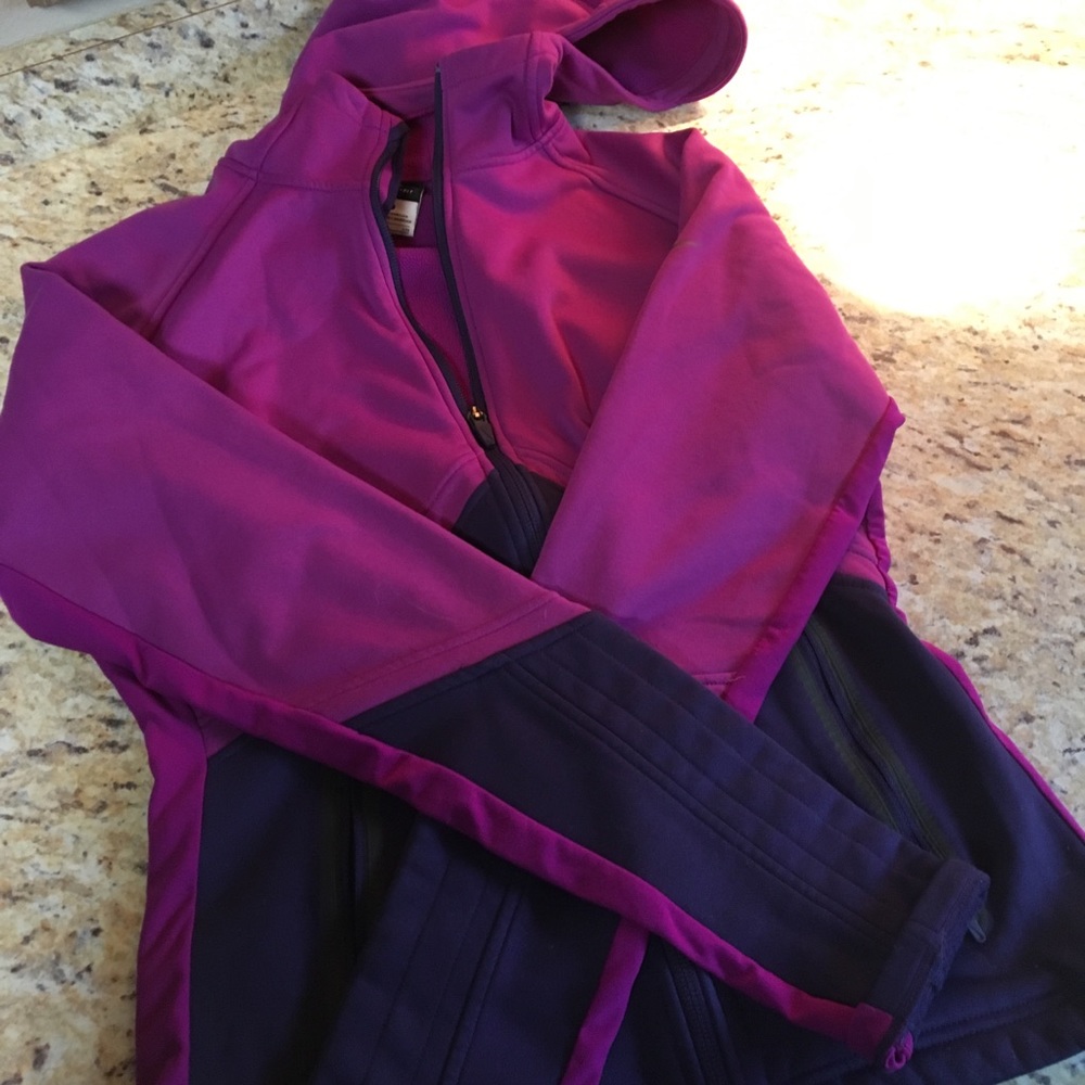 Nike (S) Thermafit zipup